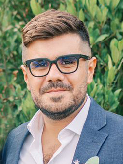 Deniz Uyanik